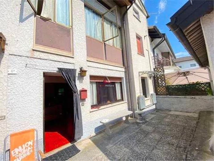Appartamento con 6 locali in vendita in Centro, Santa Giustina