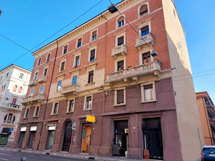 Appartamento quadrilocale in vendita in Via Antonio Giannelli, Cavour, Ancona