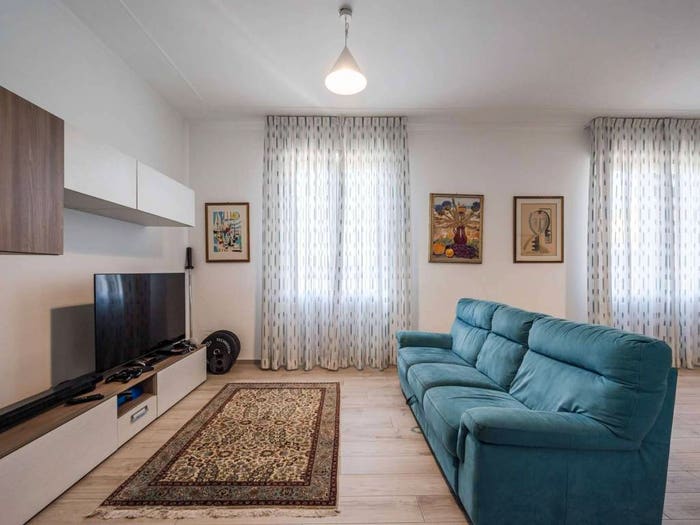 Appartamento con 5 locali in vendita in via Emilia, Musicisti, Modena