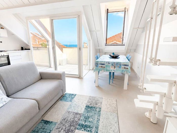 Appartamento quadrilocale in vendita in Via Settembre, Muretto di Alassio Stazione Corso Marconi, Alassio