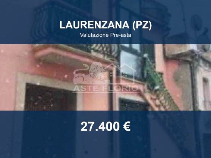 Appartamento con 5 locali in vendita in Strada statale, Laurenzana