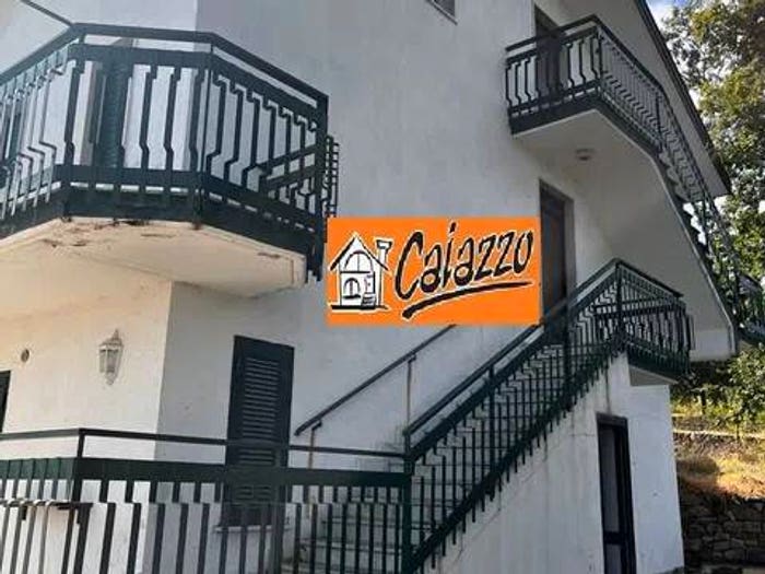 Casa trilocale in vendita in Via Armando Diaz, San Mango sul Calore