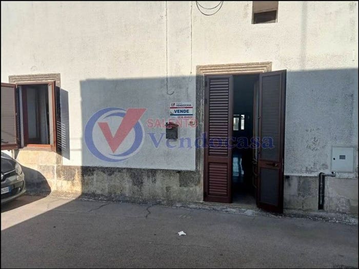 Casa quadrilocale in vendita in Via Ugo Foscolo, Cocúmola, Minervino di Lecce