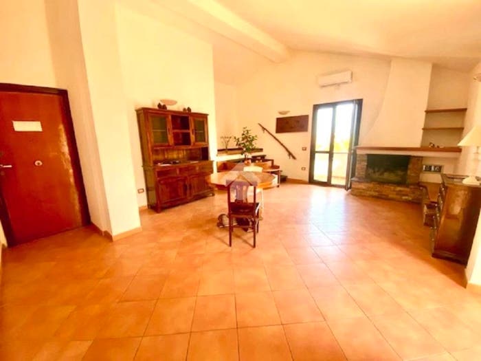 Appartamento trilocale in vendita in Olmedo