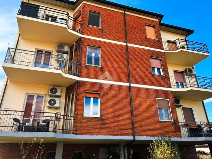 Appartamento trilocale in vendita in Via Alcide de gasperi, Centro, Belgioioso
