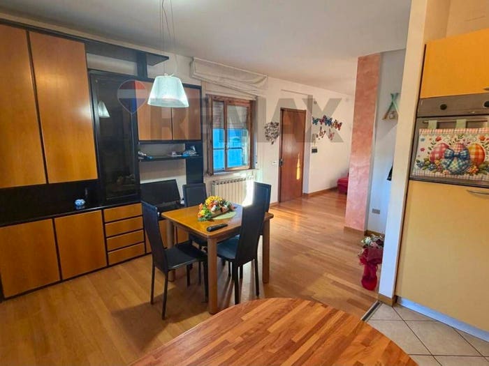 Appartamento con 5 locali in vendita in Via Oslavia, Sanmagno Sterpete Corvia, Foligno