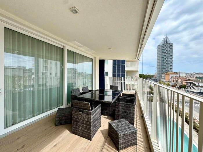 Appartamento trilocale in vendita in Via Cordevole, Lido Centro Ovest, Jesolo