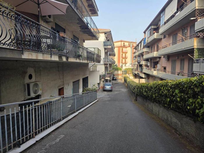 Appartamento trilocale in vendita in Via Emanuele Cutore, Centro, Gravina di Catania