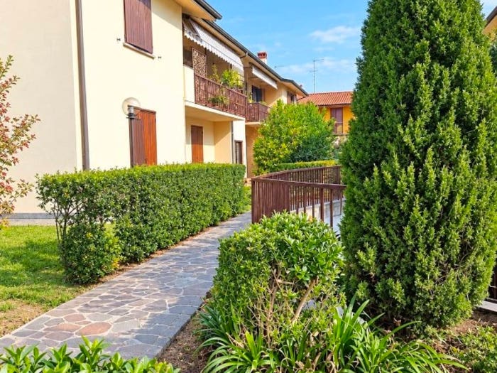 Appartamento trilocale in vendita in Via Antonio Vivaldi, Centro, Mozzo