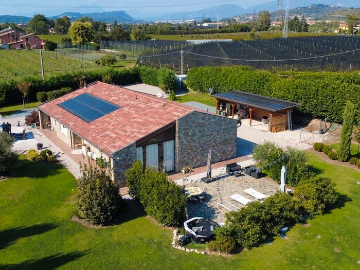 Casa con 6 locali in vendita in Ospedaletto Santa Lucia Arcè, Pescantina