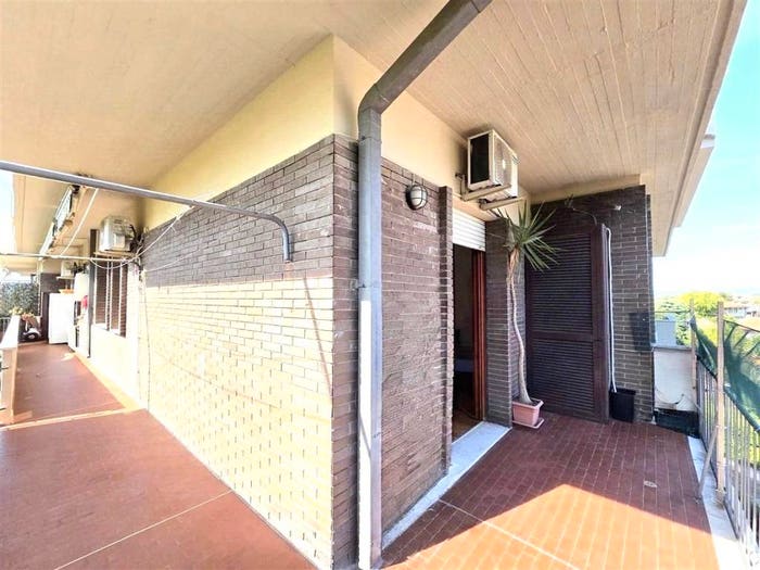 Appartamento con 5 locali in vendita in Viale Stazione, Centro, Massa