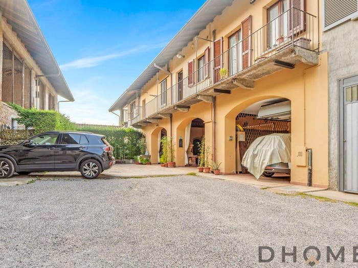 Appartamento bilocale in vendita in Via G Carducci Capriano MB Italia, Capriano, Briosco