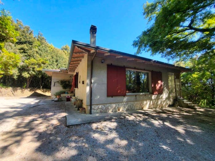 Casa quadrilocale in vendita in Via Campo Tinarelli, Bettona