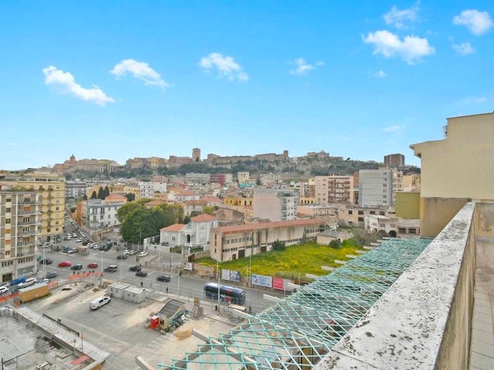 Casa con 5 locali in vendita in Via Francesco Cocco Ortu, San Benedetto, Cagliari