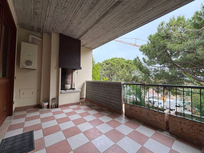Appartamento trilocale in vendita in Via Giulio Cesare, Rivoltella, Desenzano del Garda