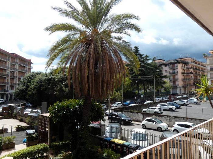 Appartamento con 5 locali in vendita in Via Alessandro Manzoni, Centro, Giarre