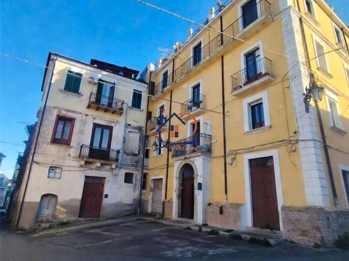 Appartamento trilocale in vendita in Corso Giuseppe Garibaldi, Rossano, CoriglianoRossano