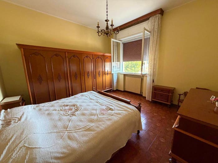 Appartamento con 5 locali in vendita in Via Giuseppe Garibaldi, Centro, Moglia