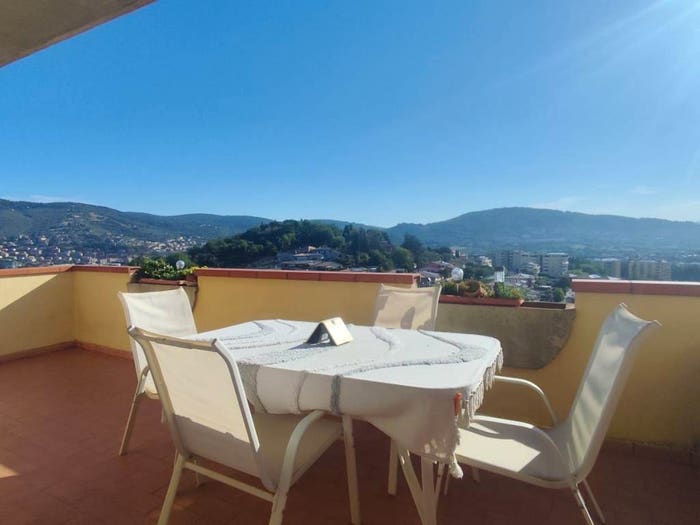 Appartamento con 6 locali in vendita in Via Felice Cavallotti, Corciano