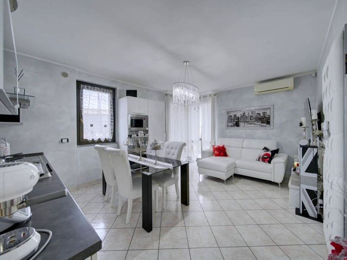 Appartamento trilocale in vendita in Strada della Pronda, Grugliasco