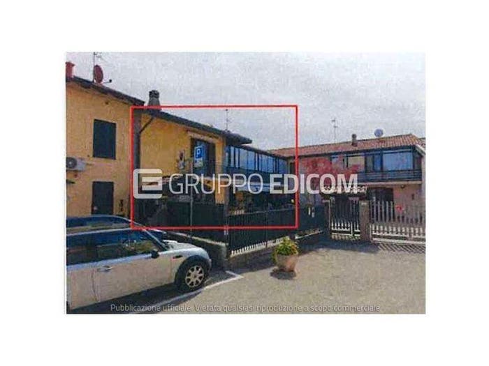 Appartamento con 6 locali in vendita in Via Sant' Antonino, Centro, Cavaria con Premezzo