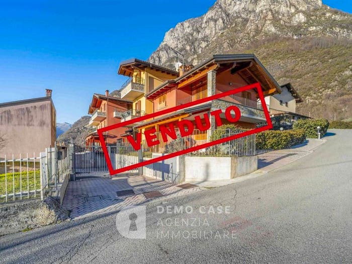 Appartamento trilocale in vendita in Via al Castello, Centro, Novate Mezzola