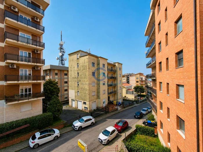 Appartamento quadrilocale in vendita in Via Madonna dei Cieli, Stadio Pontepiccolo, Catanzaro