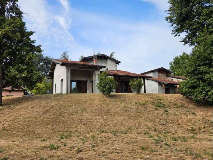 Casa con 5 locali in vendita in Via Moncornò, Mozzate