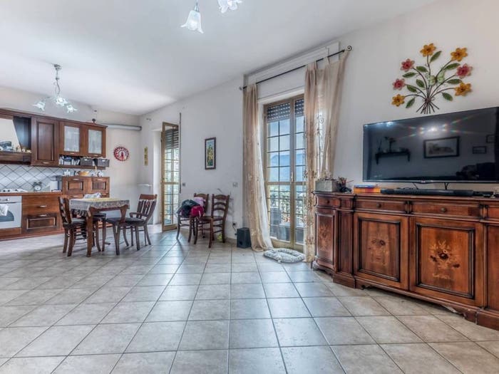 Appartamento con 5 locali in vendita in Viale San Rocco, Maenza