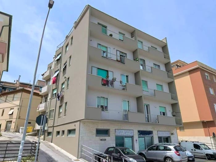 Appartamento con 5 locali in vendita in Via Flaminia, Centro, Falconara Marittima