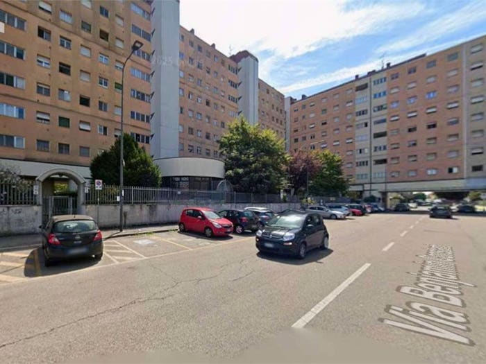Appartamento quadrilocale in vendita in Via Benjamin Constant, Quarto Cagnino, Milano