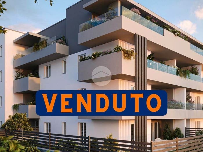 Appartamento con 6 locali in vendita in Via S Martino, San Martino Ghisolfa, Rho