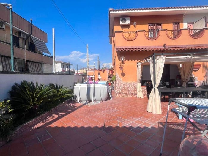 Casa bilocale in vendita in Viale Vladimir Ilic Ulianov Lenin, Baia Verde, Castel Volturno