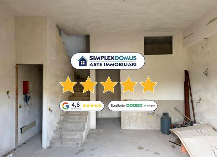 Appartamento trilocale in vendita in Via Lucardese, Castelfiorentino