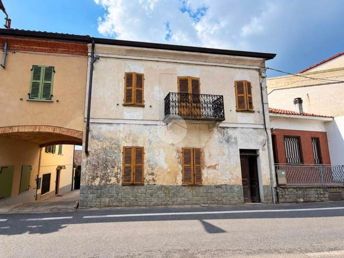 Casa trilocale in vendita in Via Mazzini, Casorzo