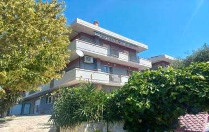 Appartamento con 6 locali in vendita in Str Cavallaro, Colli Gesuiti, Pescara