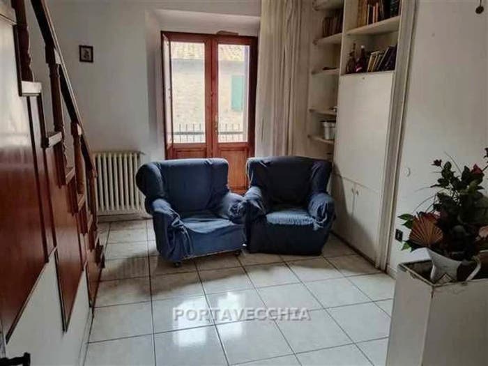 Appartamento con 5 locali in vendita in Centro, Cinigiano
