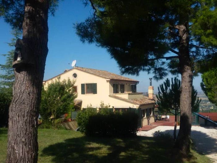 Casa con 6 locali in vendita in Macerata