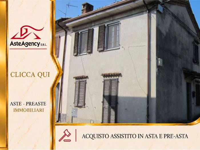 Casa trilocale in vendita in Via oberdan, Pancarana