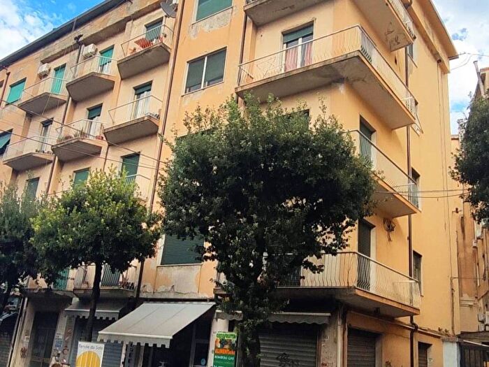 Appartamento con 6 locali in vendita in Via Riccardo Misasi, Centro, Cosenza