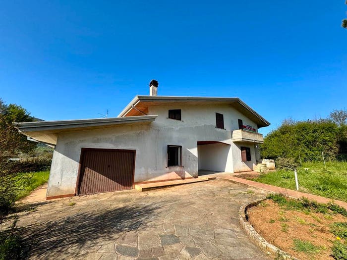 Casa con 5 locali in vendita in Via Celleta, Ceccano