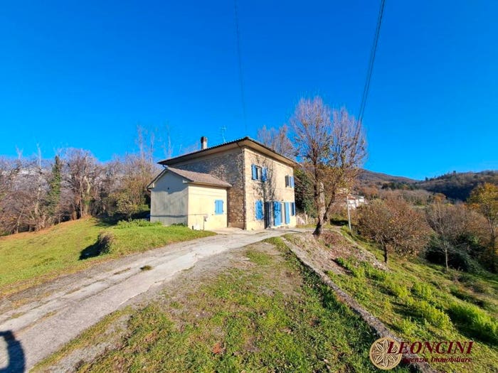 Casa con 5 locali in vendita in Via Groppo, Groppo, Bagnone