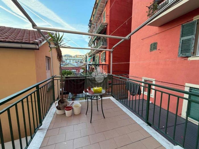 Appartamento trilocale in vendita in Via gino capponi, Sestri Ponente, Genova