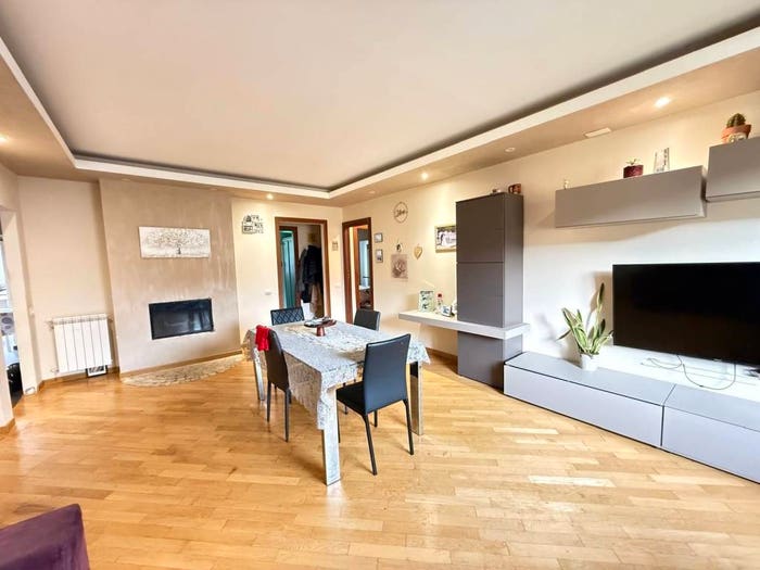 Appartamento con 5 locali in vendita in Strada di Santa Lucia, Centro, Narni