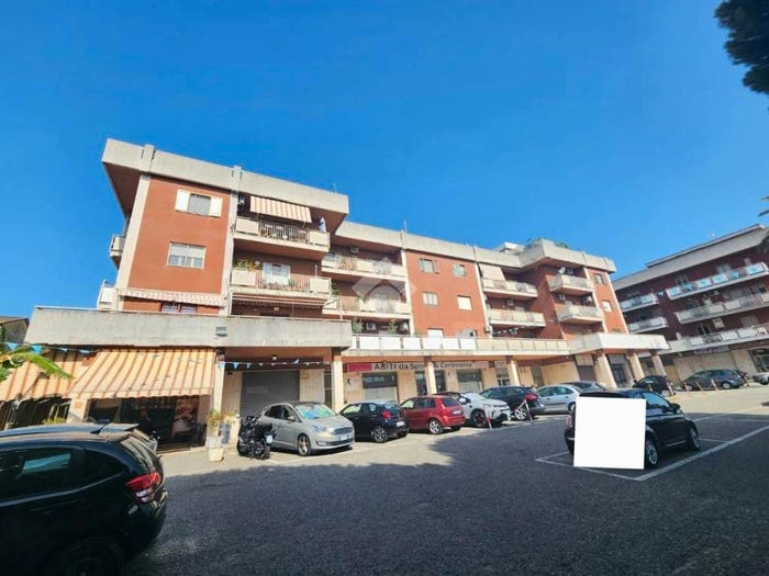 Appartamento con 6 locali in vendita in Viale Magna Grecia, Fortuna Corvo, Catanzaro