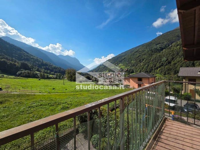 Appartamento trilocale in vendita in Gandellino