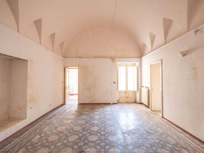 Casa con 6 locali in vendita in Via Vittorio Emanuele II, Salice Salentino
