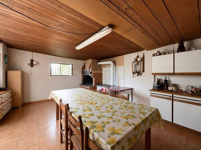 Casa con 6 locali in vendita in Via Visan, Centro, Malo