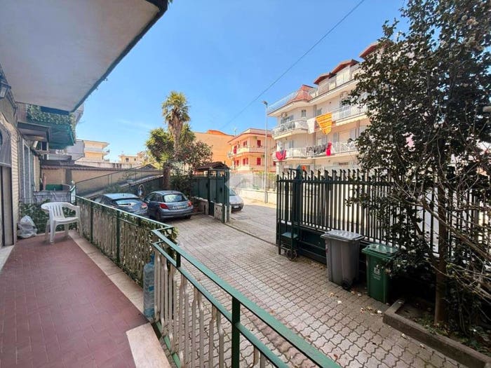 Appartamento con 5 locali in vendita in VIA SOTTOTENENTE ESPOSITO, Casavatore