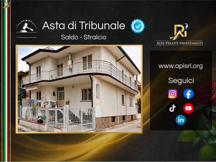 Appartamento con 5 locali in vendita in Via Carlo Marx, Sperone